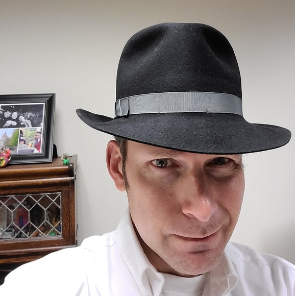 Meet your Posher, Dustin - Picture 2 of 4